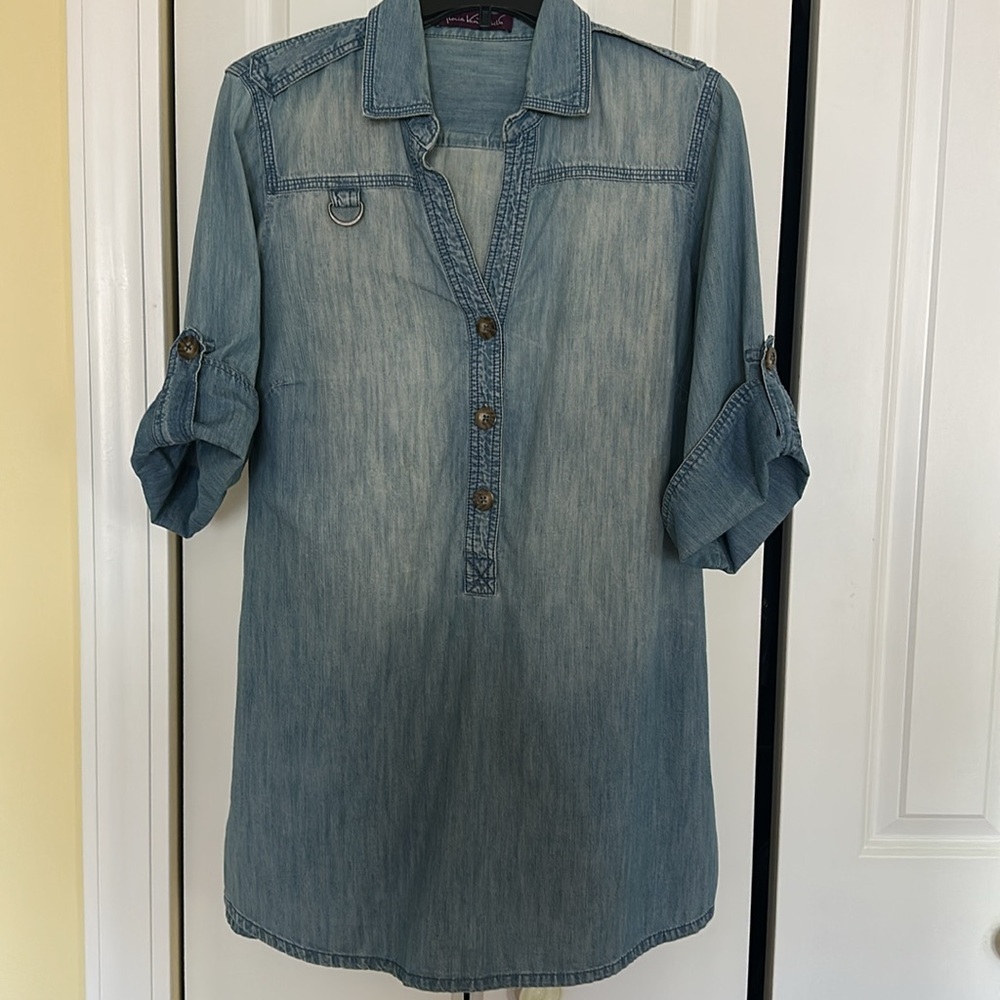 V Neckline Shirt Blouse Top - Picture 2 of 8